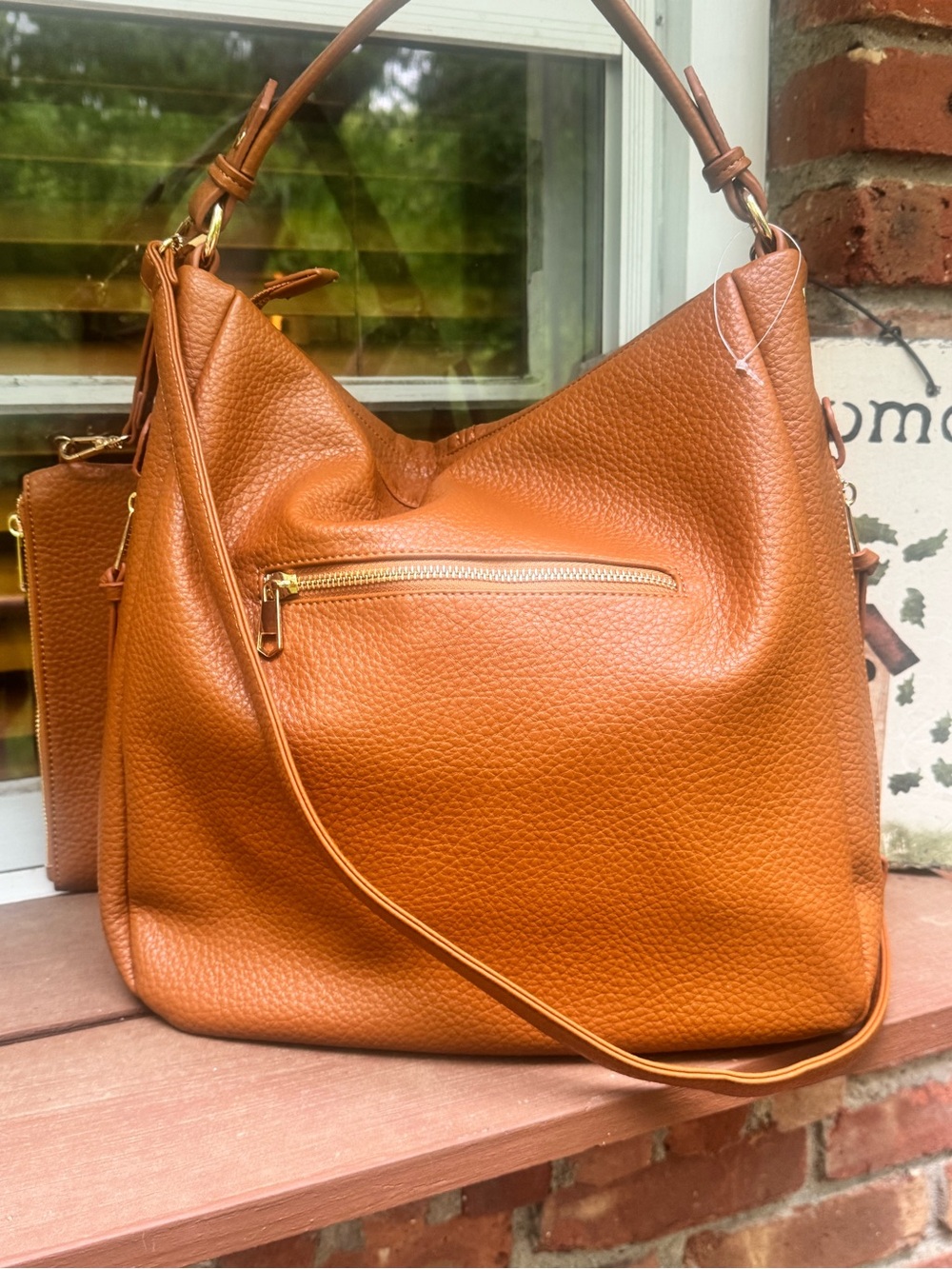 Slouchy Vegan Leather Tote w/ Wristlet Pouch & Crossbody Strap – NWOT - Picture 7 of 12